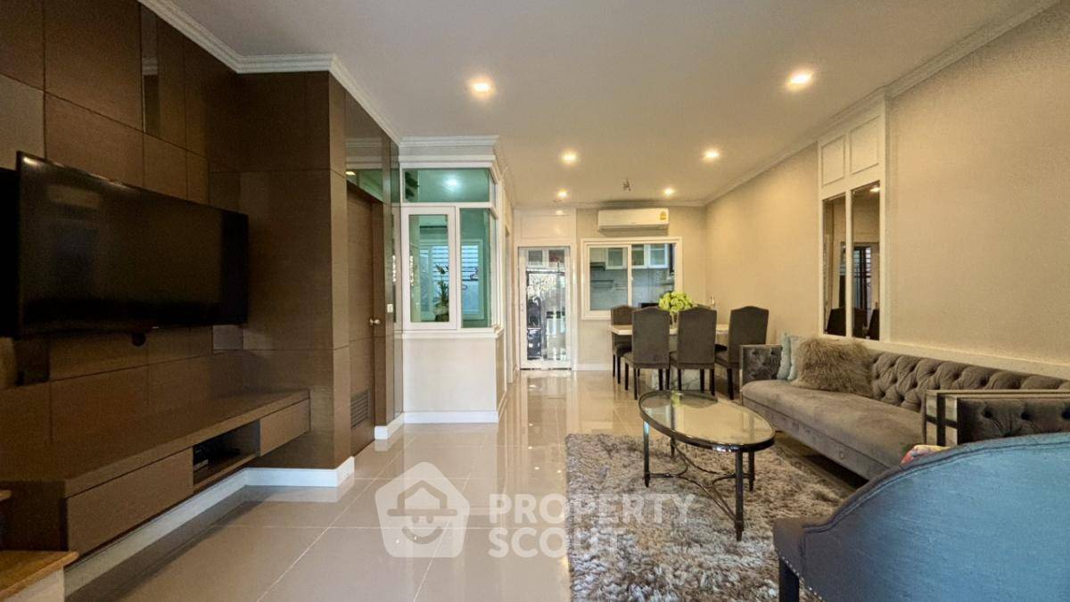 picture 4-BR Townhouse in Bang Kaeo (ID 1996472) - 3/8