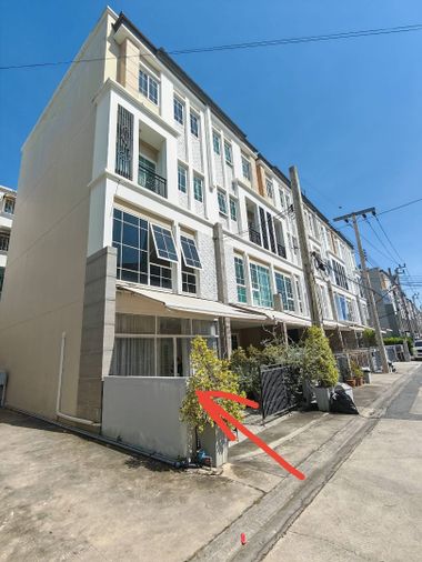 4-bed townhouse for rent, 266 sqm, 20 sq wah, The Master @BTS Udomsuk