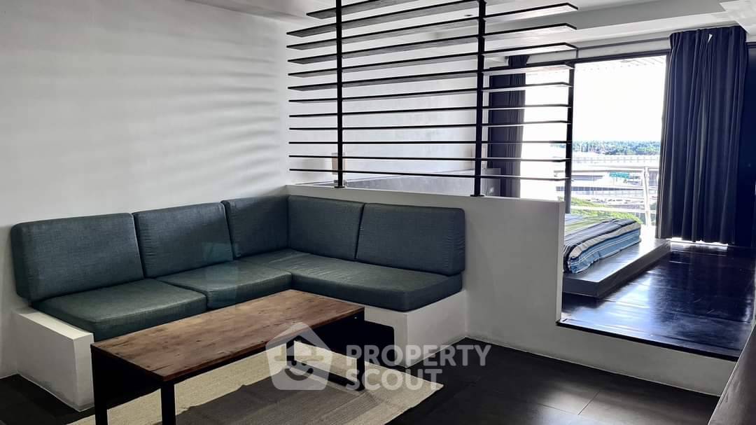 picture 2-BR Condo at The Royal Navin Tower near MRT Khlong Toei (ID 1408104) - 6/20
