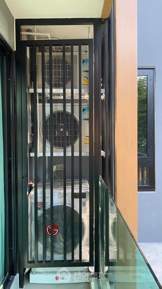 picture 1-BR Condo at The Teak in Bang Na Nuea (ID 856439) - 4/10