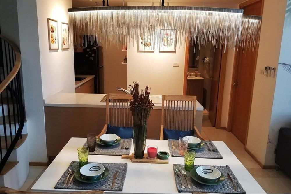 picture [920071083-49] "Luxury City Living: 2BR Condo in Sathon" - 2/16