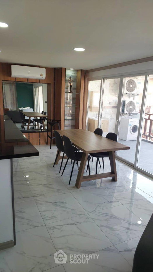รูป คอนโด 2 ห้องนอน ขนาด 124 ตร.ม. ขาย Royal Hill Resort Condominium (ID 2519079) - รูปที่ 5/12