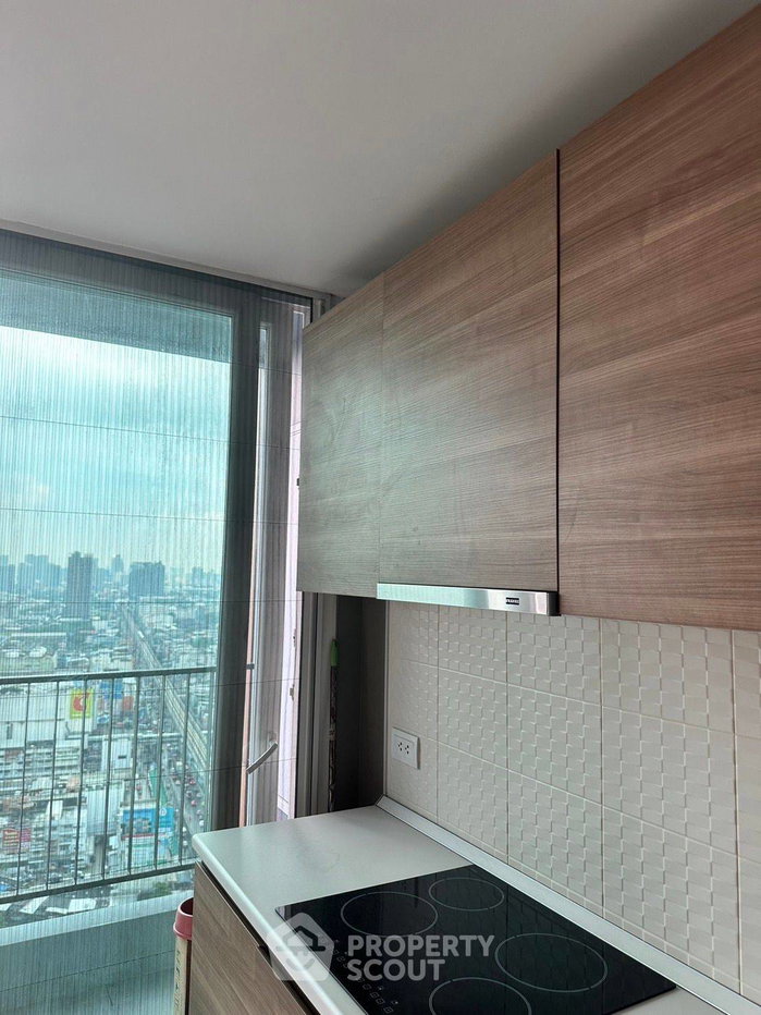 picture 3-BR Condo at The Metropolis Samrong Interchange near BTS Samrong (ID 1851570) - 10/11
