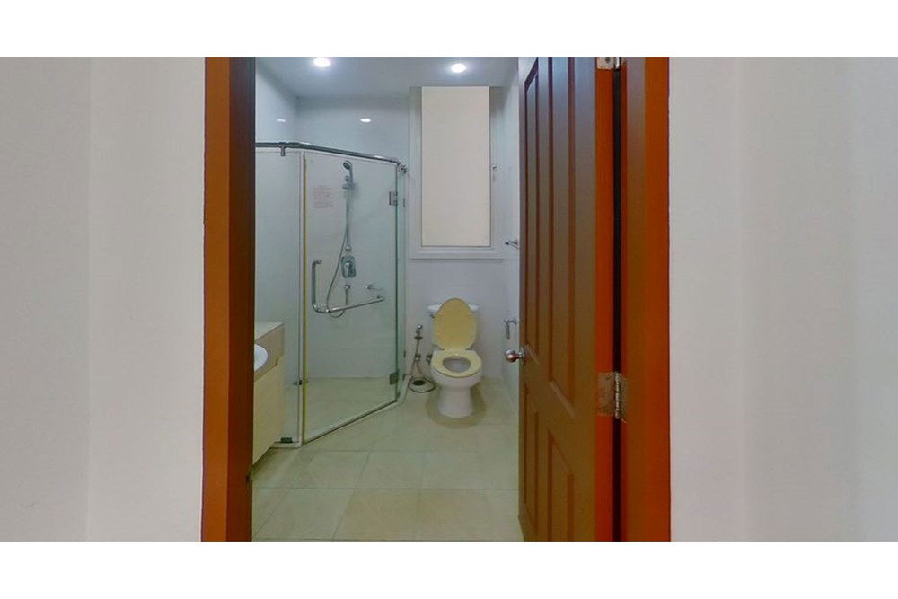 picture [920071001-13277] For Rent | 2-Bedroom Condo at Siri Residence, Sukhumvit 24 - 6/7