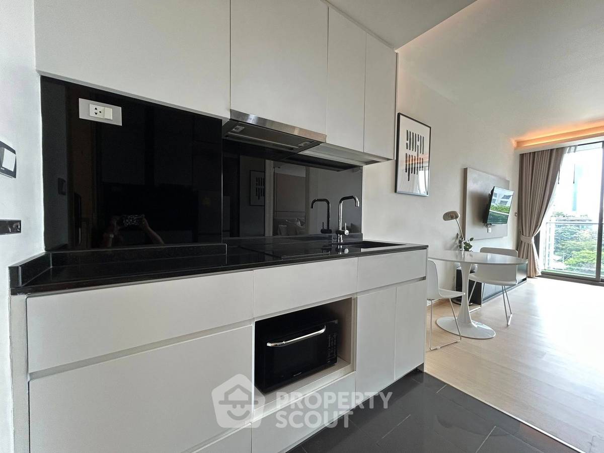 picture 1-BR Condo at Via 49 near BTS Phrom Phong (ID 2444570) - 6/10