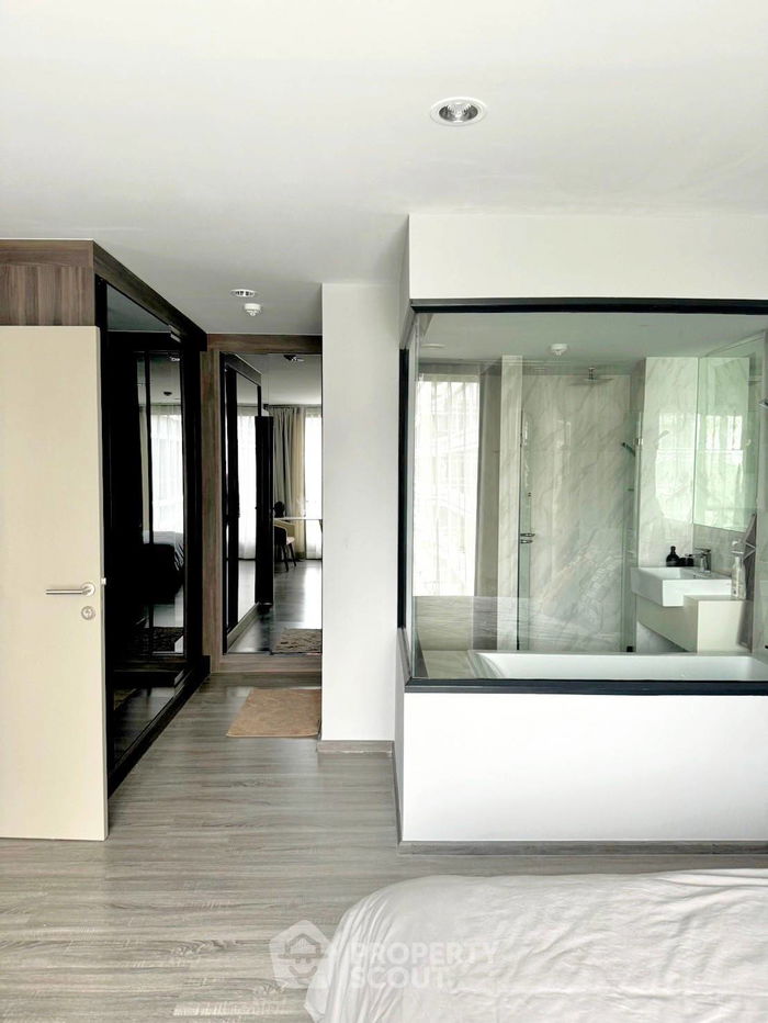 picture 1-BR Condo at Ideo Mobi Sukhumvit 40 near BTS Ekkamai (ID 1591054) - 4/7