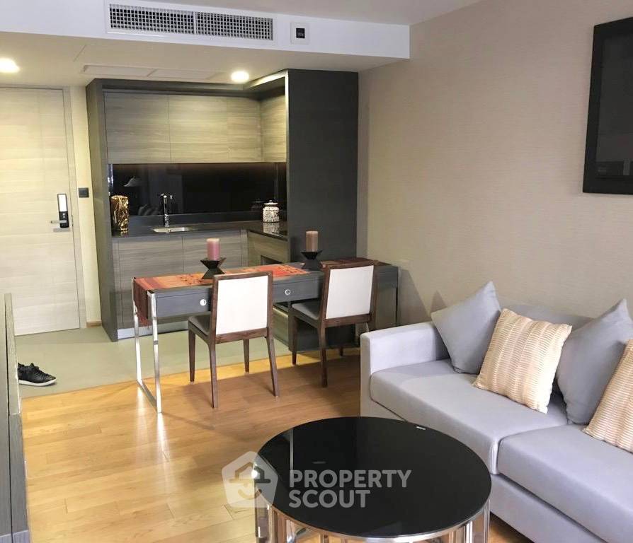 picture 1-BR Condo at Klass Langsuan near BTS Chit Lom (ID 512073) - 2/9