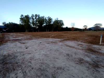 Land for sale Stamford International University Hua Hin : 1-0-82.4 Rai | Nice Corner Home Plot  Located Near Black Mountain Golf!