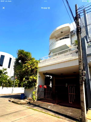 Townhouses for rent Central Plaza Bang Na : Prime Place                      105