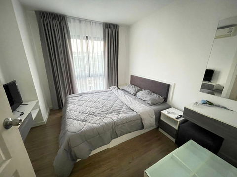 🏢✨ Condo for Rent: ICondo Salaya 1 ✨🏊♂️ 📍 Building C, 8th floor, pool view. Beautiful room, ready to move in. Near Mahidol University Salaya.