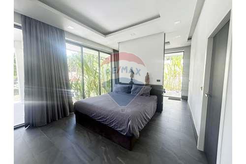 picture [920471009-128] Amazing Stylish 4 Bedroom Pool Villa in Huay Yai - 21/35