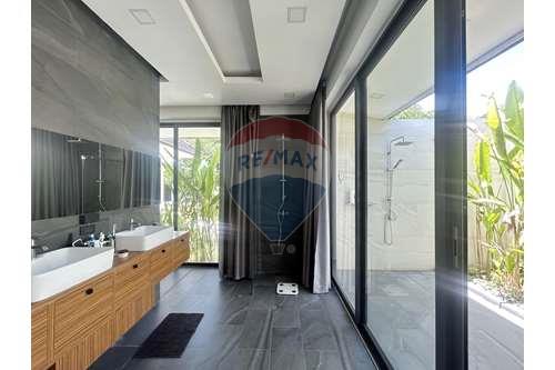 picture [920471009-128] Amazing Stylish 4 Bedroom Pool Villa in Huay Yai - 24/35