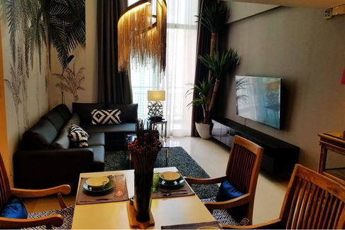 [920071083-49] "Luxury City Living: 2BR Condo in Sathon"