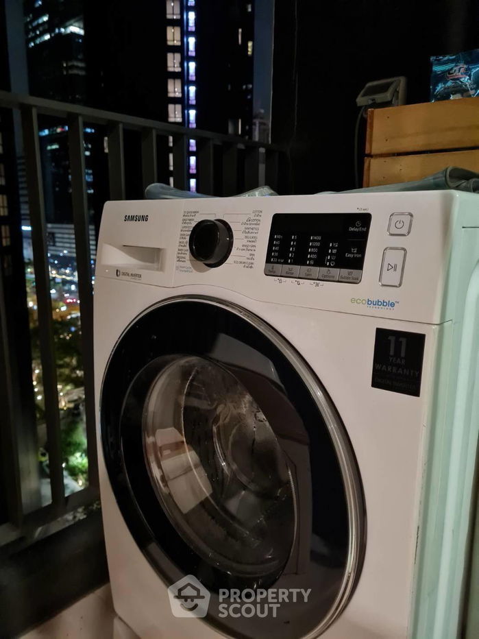 picture 1-BR Condo at Life Asoke - Rama 9 near MRT Phra Ram 9 (ID 1750634) - 10/11