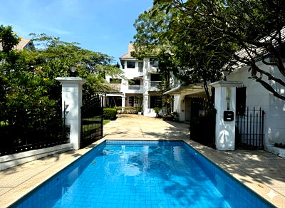 เช่าบ้านเดี่ยว ถนนรัชดา-รามอินทรา : Fashion ให้เช่าคฤหาสน์ Pool Villa 3ชั้น 200ตารางวา 1,200ตรม. ซอยเสรีไทย 51-61 Chocolate Ville 2.1 กม. 4นอน ใ 3น้ำ สนามกอล์ฟ 18 หลุม