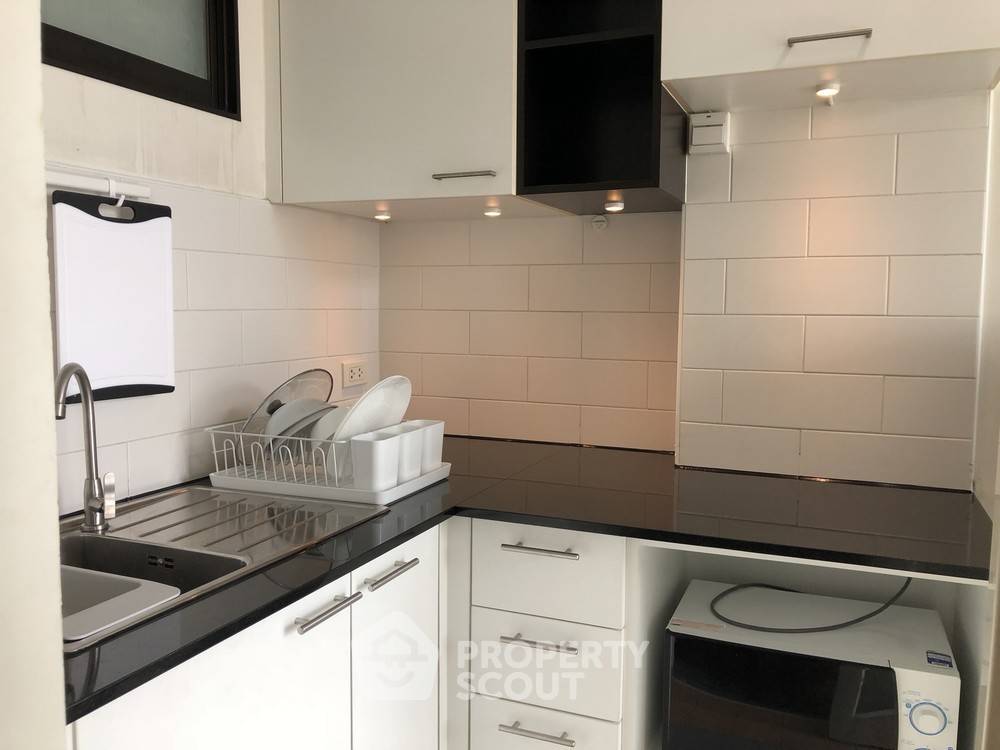 picture 1-BR Condo at Lumpini Place Pinklao 2 near MRT Bang Yi Khan (ID 293358) - 3/4