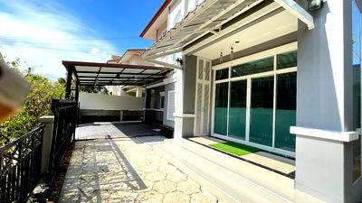 Townhouses for rent : 🟢For Rent🟢 Lalin The Young Exclusive On Nut-Outer Ring Road-Suvarnabhumi. Beautiful house ! 📱ADD LINE @nathong97 (Replies ⚡ 24 Hr) AV31