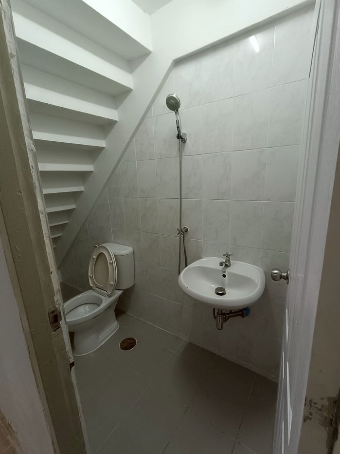 รูป ขายอาคารโฮมออฟฟิส 3 ชั้นครึ่ง ตีนสะพานแยกลำสาลี - รูปที่ 5/19