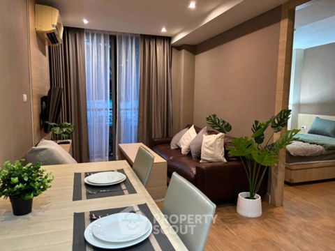 1-BR Condo at Klass Silom near BTS Chong Nonsi (ID 1971115)