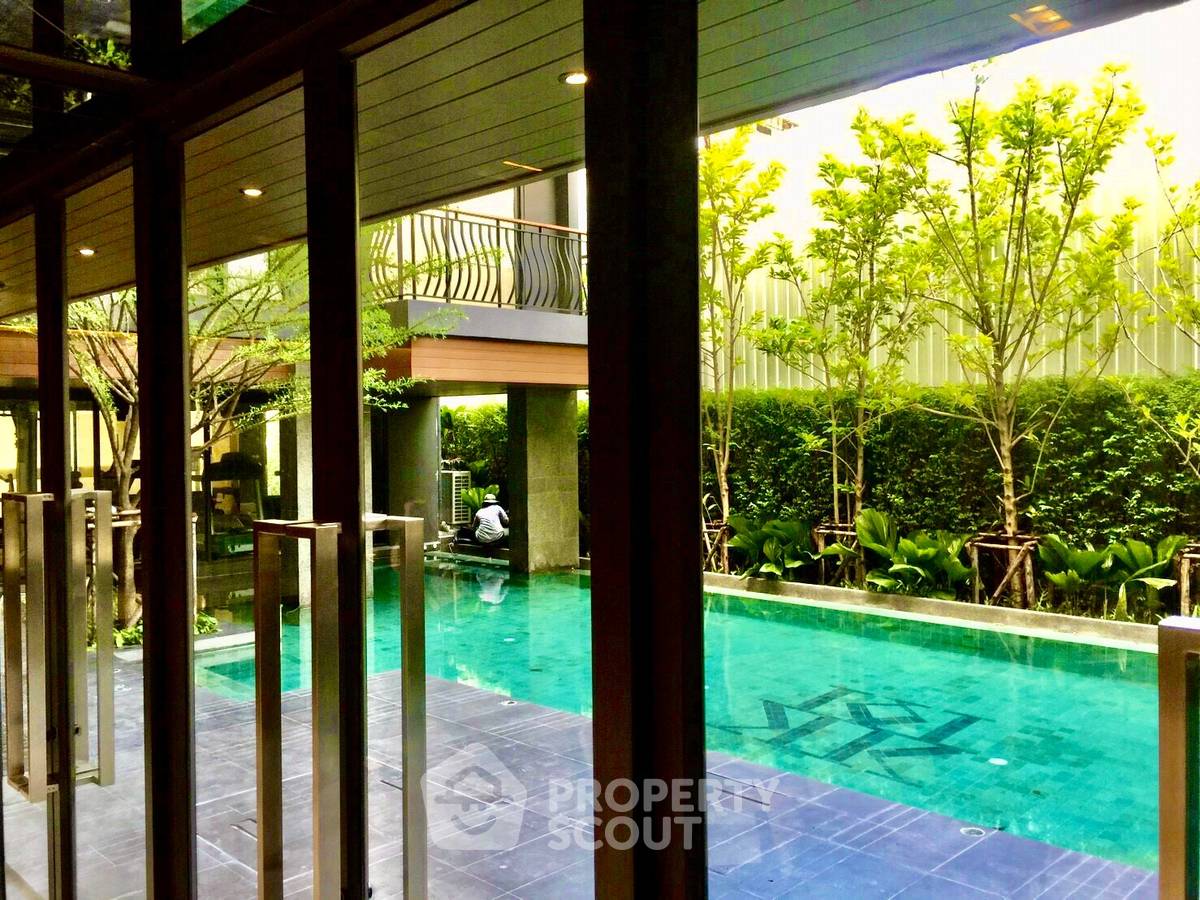 picture 1-BR Condo at Klass Langsuan near BTS Chit Lom (ID 375145) - 15/43