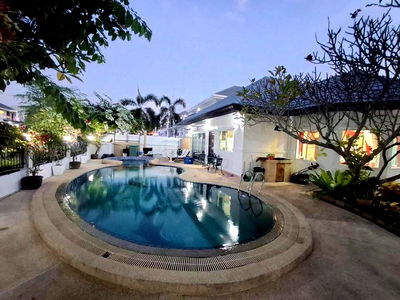 Houses for rent Bang Lamung Chonburi : 🏡 Pool Villa for Rent 📍 Along Nong Prue Expressway Toll Gate  Near Mooltripakdee International School and Regent’s International School 