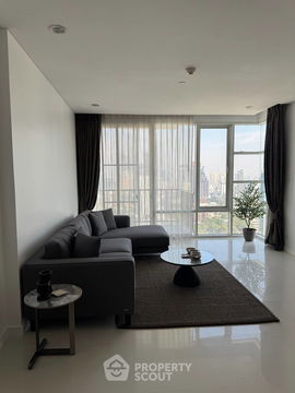 2-BR Condo at Fullerton Sukhumvit near BTS Ekkamai (ID 2021937)