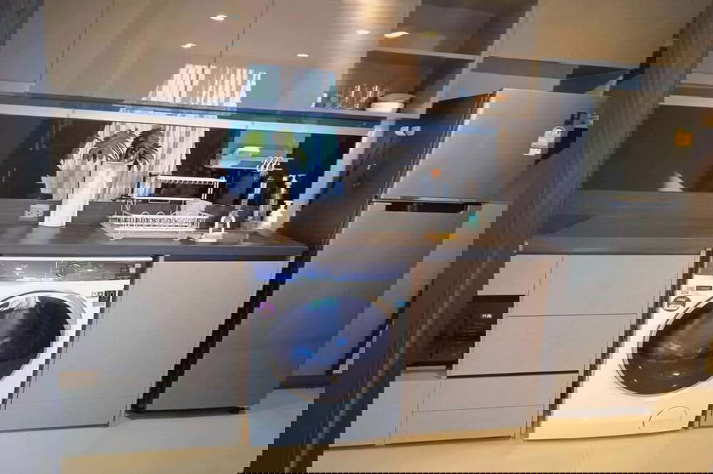 รูป 🔥 สำหรับเช่า !! ชั้นสูง 26++, ส่วนกลางอลังการ !! 🔥 Code C20250800066.........Oka Haus, 2 ห้องนอน, 2 ห้องน้ำ, แต่งครบ, พร้อมเข้าอยู่📣📣 - รูปที่ 4/7