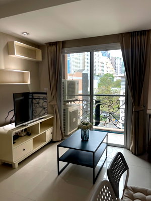 คอนโดให้เช่า : PET FRIENDLY - 1B1B ห้องใหญ่ 40 ตร.ม. วิวไม่บล็อค เฟอร์ครบพร้อมเข้าอยู่ 
