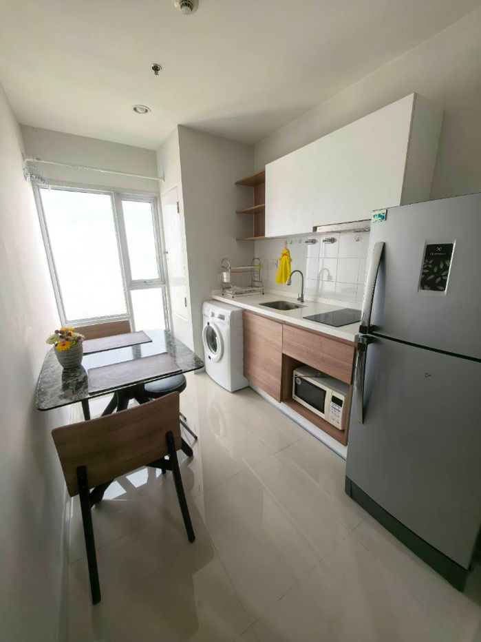 picture Room for Sell
The Centric Tiwanon Station (SC asset) project
31.88 sqm (1 bedroom, 1 bathroom + kitchen)
37th floor of Building A - 5/16