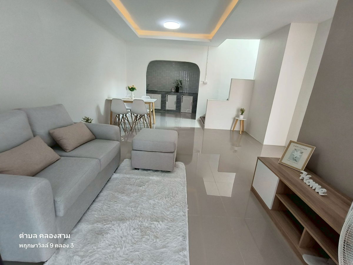 รูป ทาวน์เฮ้าส์ หน้ากว้าง รังสิต ธัญบุรี คลองสาม หมู่บ้านพฤกษาา 9 ซอย 16 หลังมุม  แถมเฟอร์ครบ นัดชมบ้าน 085-318-6868 คุณวา - รูปที่ 11/18