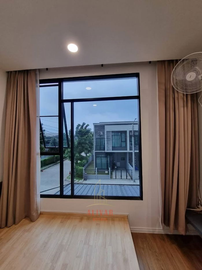 รูป RH010026 ให้เช่า ทาวน์โฮมใหม่ หลังมุม 2 ชั้น 3 ห้องนอน at Pleno พหลโยธิน-วัชรพล 2 - รูปที่ 13/17