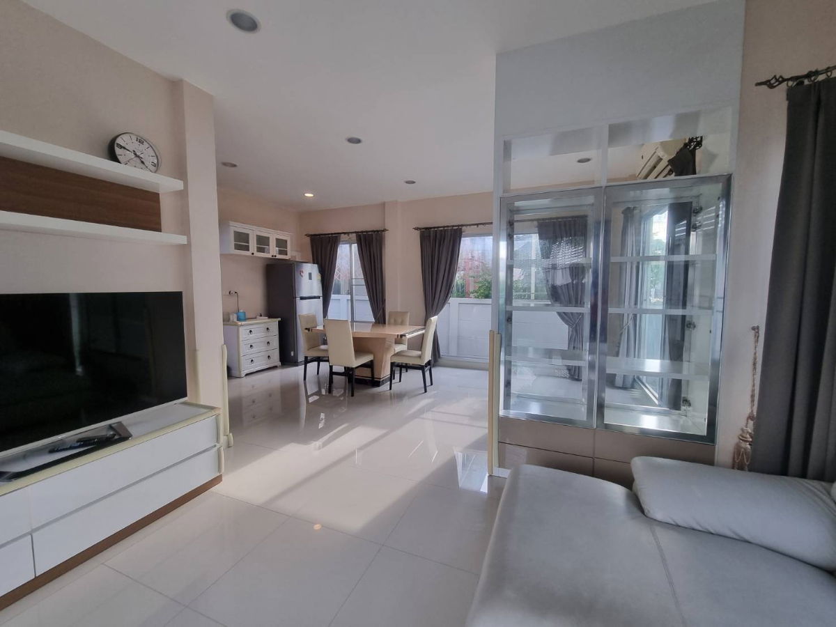 รูป ให้เช่าบ้านเดี่ยว พร้อมอยู่ 3 ห้องนอน 4 ห้องน้ำ ถ.ราชพฤกษ์ - รูปที่ 2/7