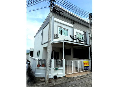 เช่าทาวน์โฮม เมืองชลบุรี ชลบุรี : ให้เช่า ทาวน์โฮม 22.8 ตารางวา หลังมุม 2 ห้องนอน 2 ห้องน้ำ หมู่บ้านบางแสนฮิลล์ ถนนข้าวหลามตัดใหม่ ใกล้มอเตอร์เวย์ ใกล้ครัวป้าบุญคาเฟ่ 7