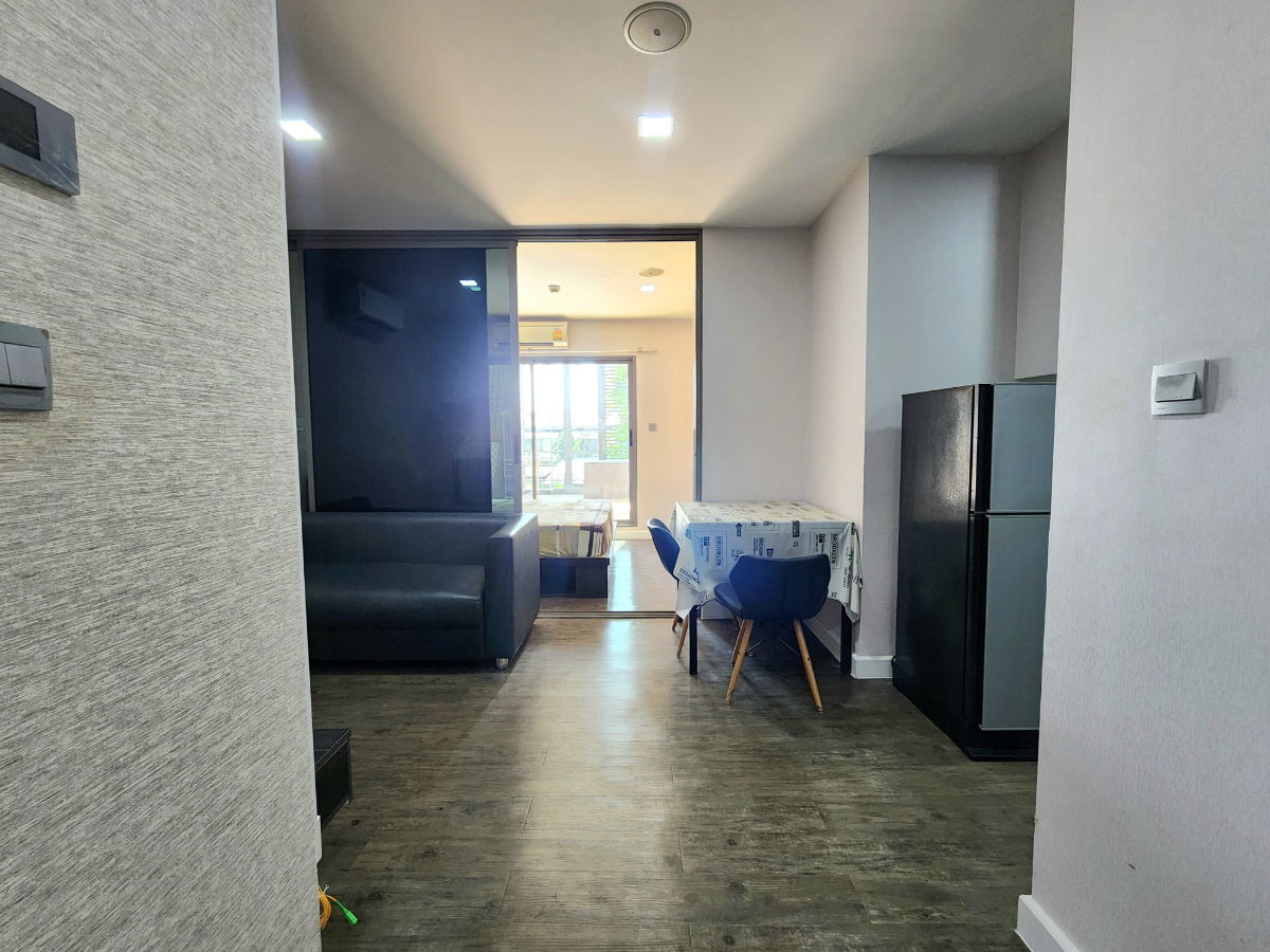 รูป **ห้องว่างครับผม ห้องหายาก คอนโดฟิลบ้านเพราะระเบียงใหญ่มากๆ เหมือนมีลานหน้าบ้าน** ให้เช่า B Campus ราคาดี 2ห้องนนอน 1ห้องน้ำ อยู่ได้ 2-3 คนสบายๆ657.2 - รูปที่ 11/63