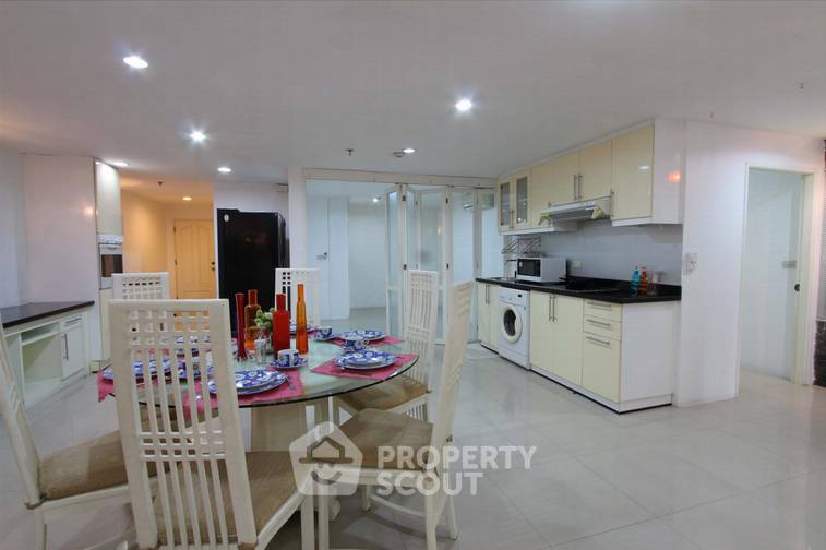 picture 3-BR Condo at Las Colinas near BTS Asok (ID 514017) - 4/10