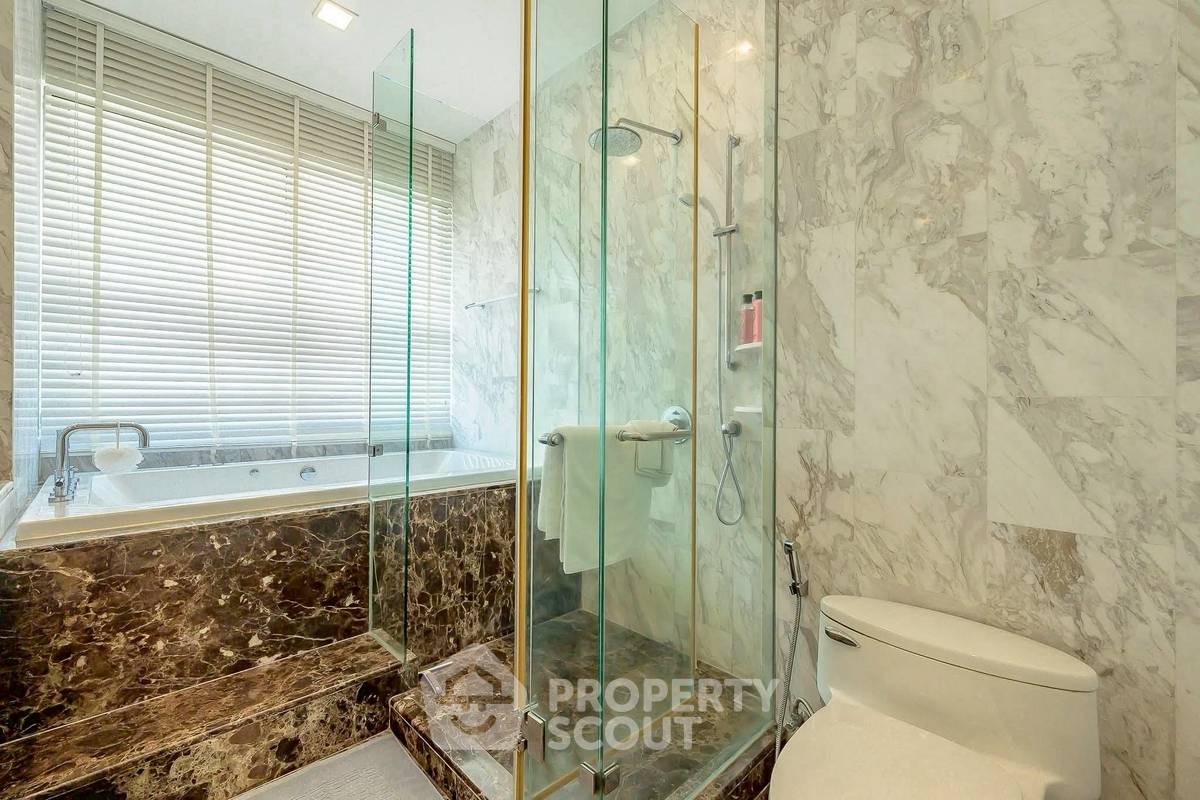 picture 3-BR 237 Sqm Condo At Le Raffine Jambu Dvipa Sukhumvit 39, 300m to BTS Phrom Phong (ID 2519715) - 13/20