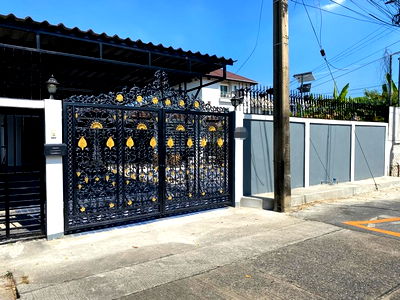 Townhouses for rent เกษตร : Town House For Rent Vibhavadi Rangsit Bangkok