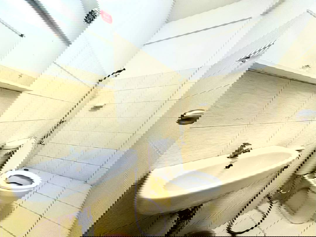 picture For rent, single house for rent in Ramkhamhaeng Soi 24, affordable price. Interested? Line: @951qfbfi - 12/16