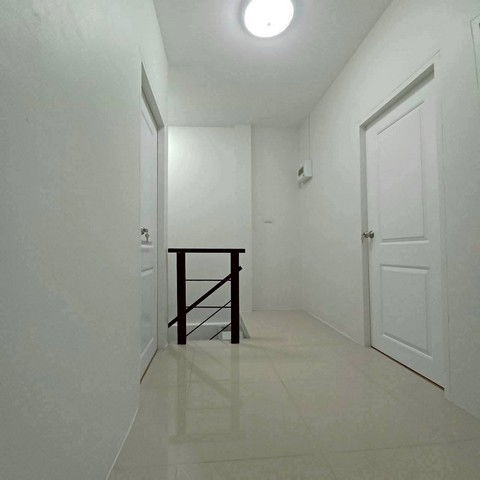 รูป HU7098 ขายทาวน์เฮ้าส์ หมู่บ้านเพชรธารา พานทอง ชลบุรี - รูปที่ 5/8