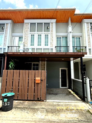 เช่าทาวน์โฮม ถนนคู้บอน : 🏡 ให้เช่า หมู่บ้านโกลเด้นทาวน์ รามอินทรา – คู้บอน ราคาเช่า 15,000 บาท/เดือน (รวมค่าส่วนกลางแล้ว) #เลี้ยงสัตว์ได้  🔥