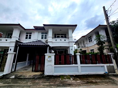 Houses for rent Lat Phrao Road : R2857 House For Rent Baan Sirinthep