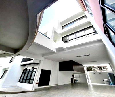 เช่าโฮมออฟฟิศ เขตพระโขนง :  ให้เช่าทาวน์โฮม / Home Office 6 ชั้น ย่านสุขุมวิท 101 ซอยปุณณวิถี / ใกล้ BTS ปุณณวิถี / Renovate ใหม่ / เหมาะเป็นสำนักงาน จดบริษัทได้