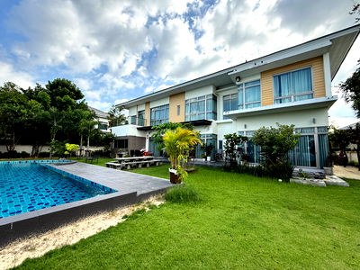 Houses for sale Muang Pathum Thani Pathumthani : FOR SALE 🏡 Perfect Masterpiece Lakeside