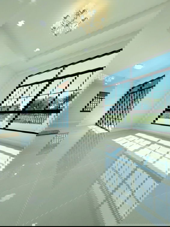 picture Modern detached house for sale, last one available! 3 bedrooms, 2 bathrooms, Phanat Nikhom, Chonburi. - 17/39