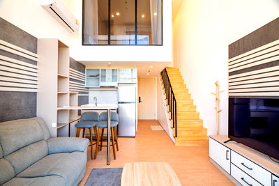 ขายคอนโด : 💰คุ้มลงทุน คอนโดดูเพล็กซ์ 1 ห้องนอน ชั้นสูง มารุ เอกมัย 2 ทำเลเอกมัย - U5926526