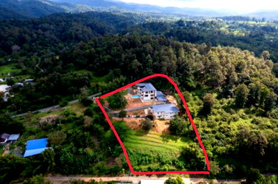 Land for sale Mae On Chiang Mai : Land with Buildings for Sale – Sea of Mist View, Doi Saket, Chiang Mai