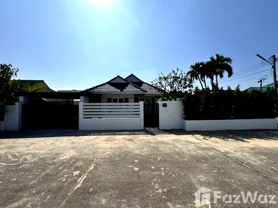 Houses for sale Hua Hin Prachaubkirikhan : 3 Beds 2 Baths center of Town Hua Hin 5960815