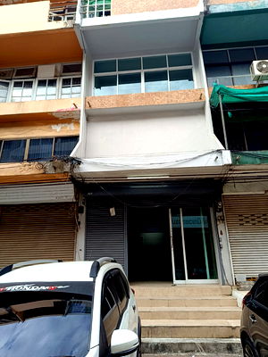 Home office for rent Srinagarindra Road : For rent, lease, or sublet: Affordable home office building in Lam Sali. Interested? Line: @951qfbfi