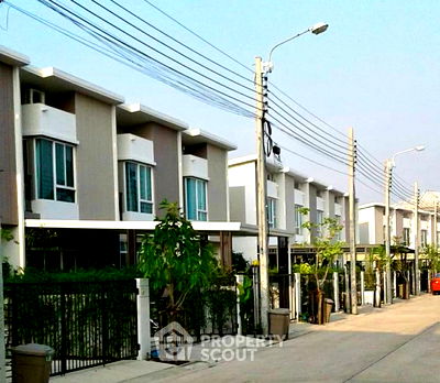 Townhouses for sale : 2-BR Townhouse at Citysense Rama 2 - Thakham in Tha Kham (ID 2520030)