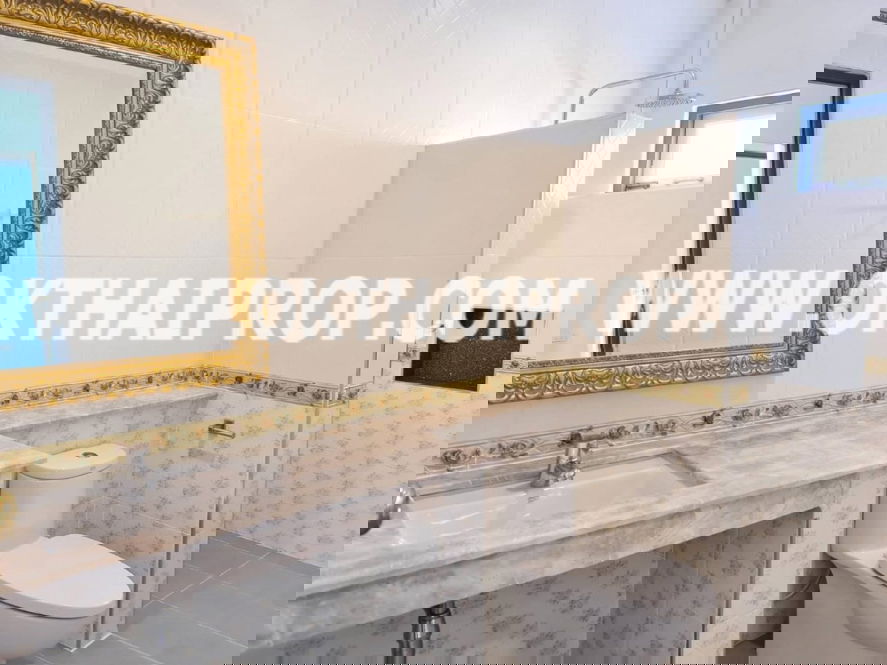 picture House Ladprao Subdistrict, Bang Kapi District, Bangkok - 7/10